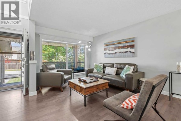 Family room - 107 Edgebrook Circle Nw, Calgary, AB T3A5A4 Photo 4