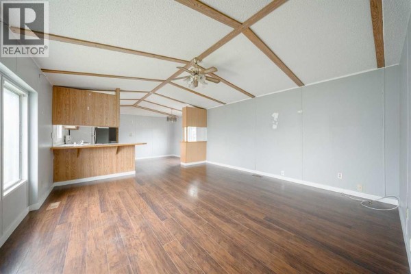 Kitchen - 107 Heritage Drive, Okotoks, AB T1S1M4 Photo 2