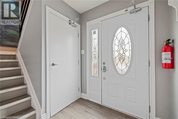 107 Horning Drive Unit# Upper, Hamilton, ON, photo 3