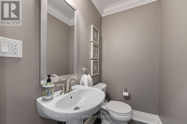 Bathroom - 107 Hunt Avenue, Richmond Hill, ON L4C4H1 Photo 4