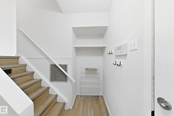 Family room - 107 Morin Maze Mz Nw, Edmonton, AB T6K1V1 Photo 4