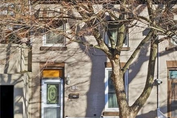 107 Queen Street S, Hamilton, ON, photo 2