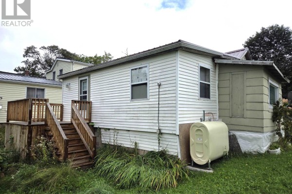 4pc Bathroom - 107 Ryland Avenue, Bible Hill, NS B2N2V5 Photo 5