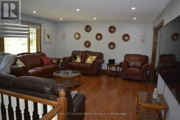 107 South Baptiste Lake Road, Hastings Highlands, ON, photo 3