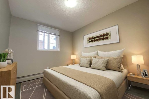 107 Village Ac Nw, Edmonton, AB, photo 2