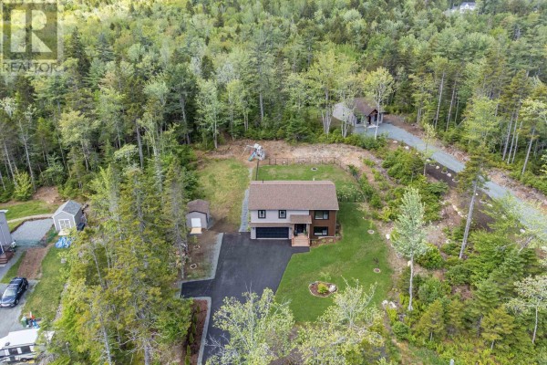 107/109 Bearpaw Drive, Beaver Bank, NS B4G0C3 Photo 2