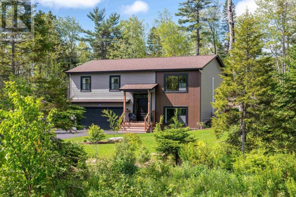 107/109 Bearpaw Drive, Beaver Bank, NS B4G0C3 Photo 4