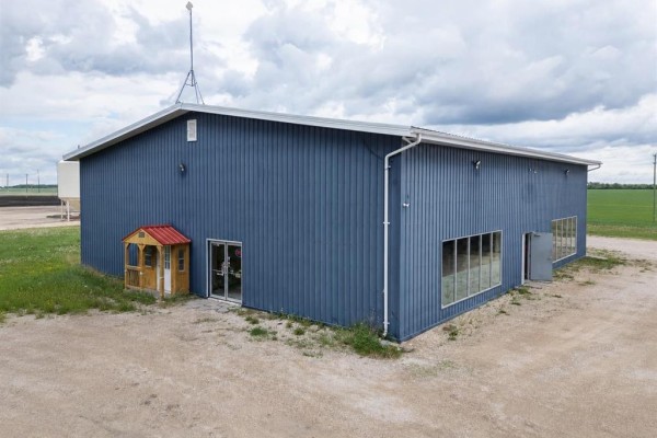 1070 Selch Street, Beausejour, MB, photo 2