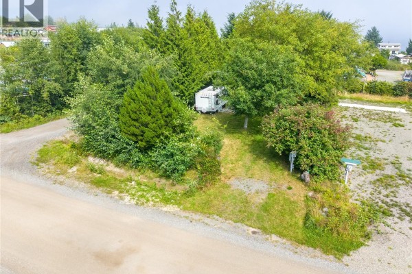1070 Seventh Ave, Ucluelet, BC V0R3A0 Photo 5