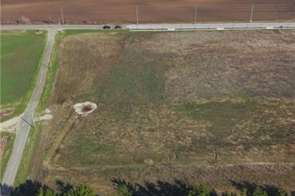 1070 Snyders Flats Road, Bloomingdale, ON N0B1K0 Photo 4