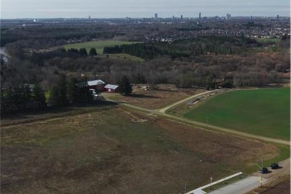 1070 Snyders Flats Road, Waterloo, ON N0B1K0 Photo 4