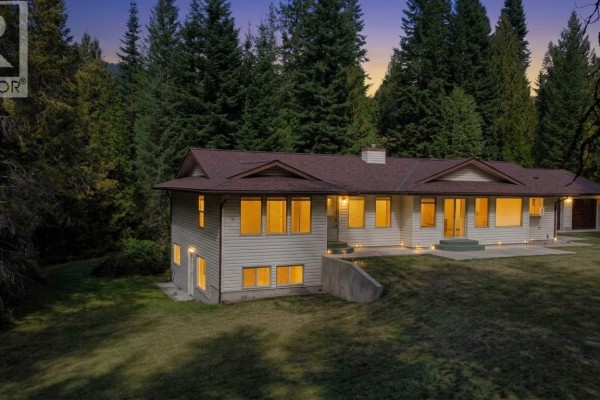 Dining room - 1070 Webb Road, South Slocan, BC V0G2G0 Photo 2
