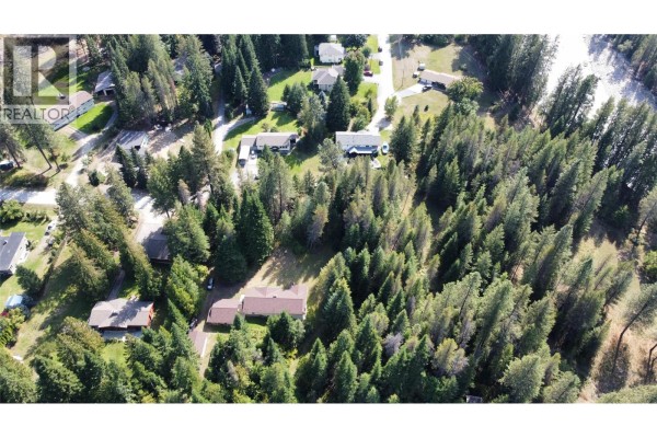 Full bathroom - 1070 Webb Road, South Slocan, BC V0G2G0 Photo 5