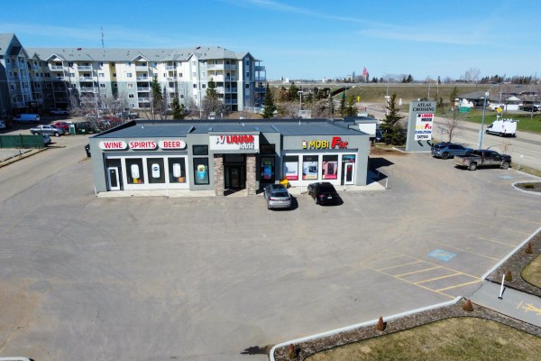 10701 100 Ave, Morinville, AB, photo 3