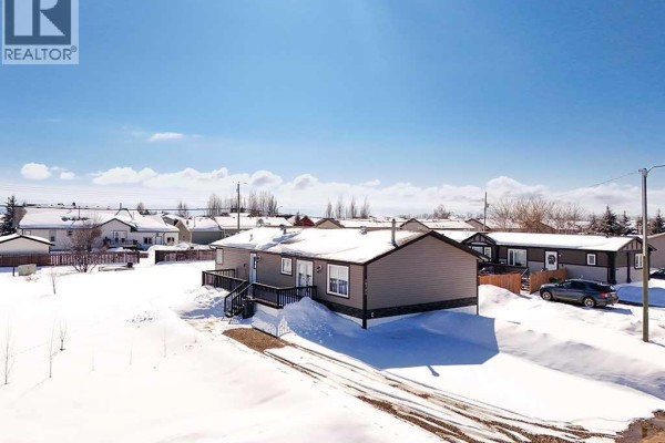 4pc Bathroom - 10705 101 Avenue, La Crete, AB T0H2H0 Photo 2