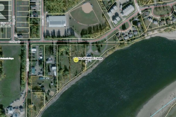 10707 Dudley Drive, Hudsons Hope, BC V0C1V0 Photo 2