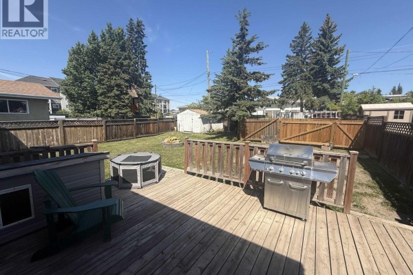 10712 102 Avenue, Fort St  John, BC, photo 2