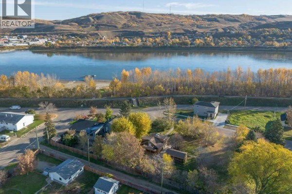 10714 92 Street, Peace River, AB, photo 3
