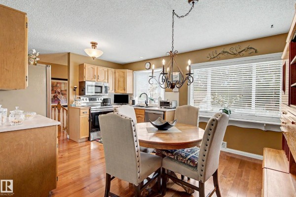 10715 50 St Nw, Edmonton, AB, photo 3