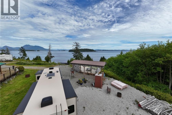 1073 Fifth Ave, Ucluelet, BC V0R3A0 Photo 4