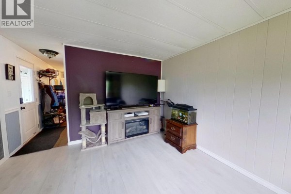 Primary Bedroom - 1075 Falcon Road, Quesnel, BC V2J6V6 Photo 4