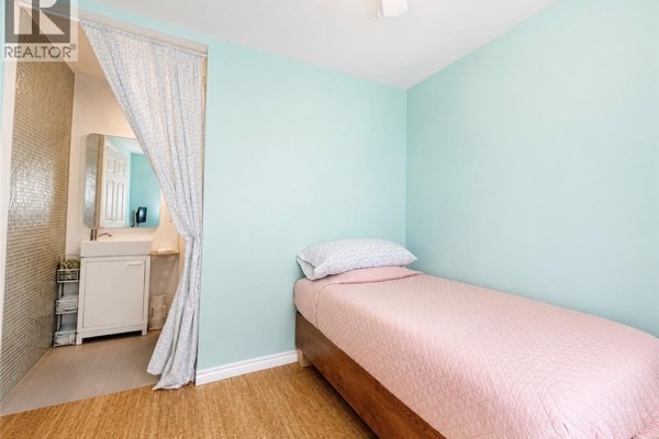 1075 Sycamore, Bathurst, NB, photo 3