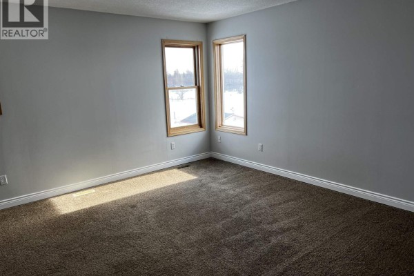 Dining room - 10763 86 Street, Fort St  John, BC V1J8E4 Photo 5
