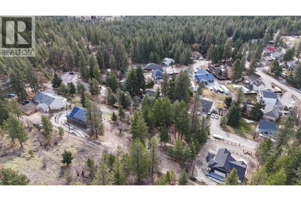 10766 Pinecrest Road, Vernon, BC V1H2C1 Photo 5