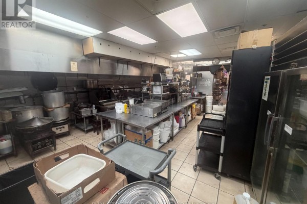 1077 - 8333 Kennedy Road, Markham, ON L3R0P5 Photo 5