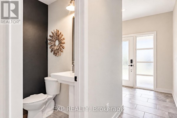 1077 Lunar Glow Crescent, Ottawa, ON K1Y0N2 Photo 5