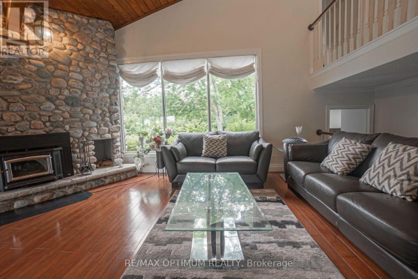 Sunroom - 10799 15 Side Road, Halton Hills, ON L7G4S6 Photo 5
