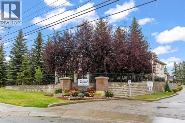 Kitchen - 108, 550 Prominence Rise Sw, Calgary, AB T3H5J1 Photo 2