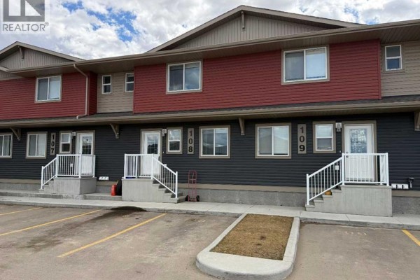 108, 6300 58a Street, Rocky Mountain House, AB, photo 2