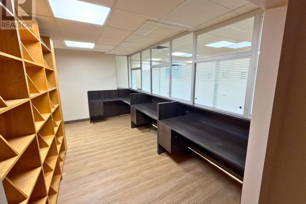 108 (offices 4-8 &10) - 21 Surrey Street W, Guelph, ON, photo 3