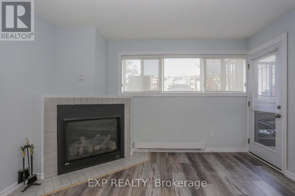 Bedroom - 108 - 1 Jacksway Crescent, London North, ON N5X3T5 Photo 5