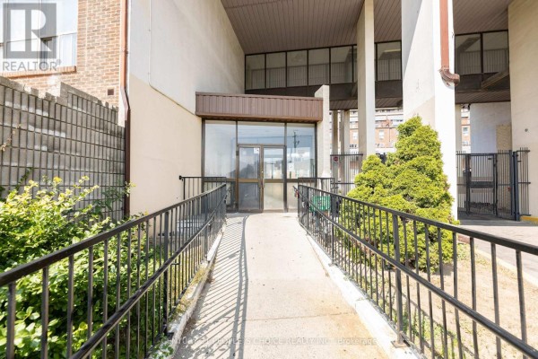108 - 10 Eddystone Avenue, Toronto, ON, photo 3