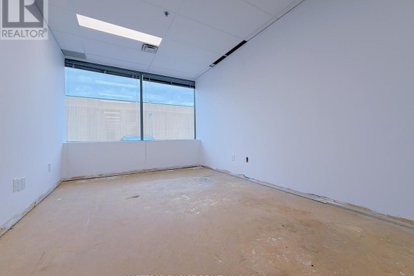 107 - 160 Traders Boulevard E, Mississauga, ON L4Z3K7 Photo 5
