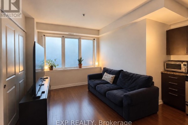 108 - 429 Kent Street, Ottawa, ON K2P1B5 Photo 4