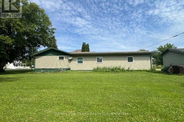 Primary Bedroom - 108-106 Third Street, Rainy River, ON P0W1L0 Photo 3
