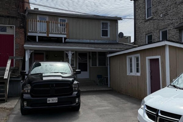 108-112 King Street W, Brockville, ON K6V3P9 Photo 3