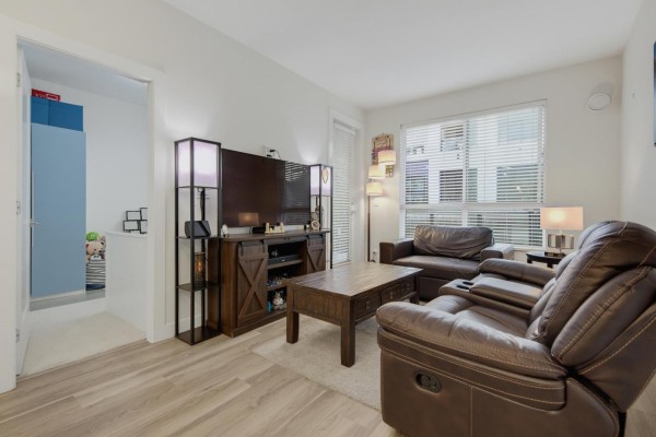 108 20356 72b Avenue, Langley, BC V2Y4J9 Photo 5