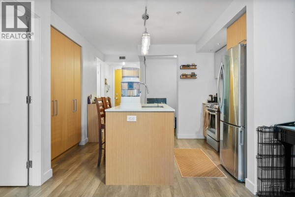 108 221 E 3rd Street, North Vancouver, BC V7L0C1 Photo 4