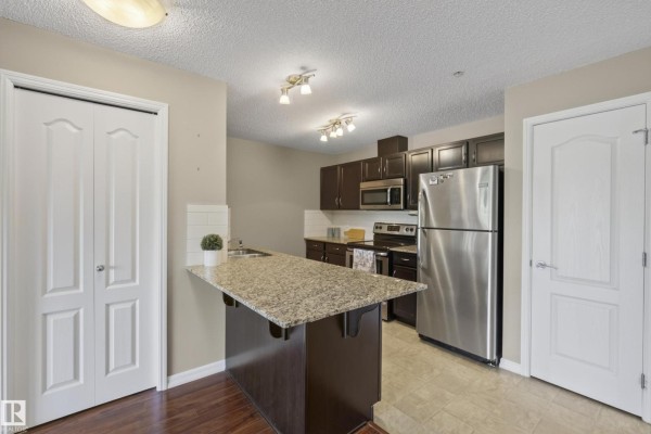 Primary Bedroom - #108 271 Charlotte Wy, Sherwood Park, AB T8H0N9 Photo 4