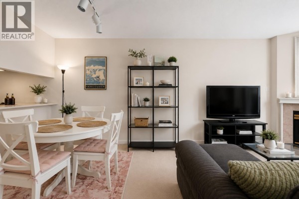 108 3250 W Broadway, Vancouver, BC V6K2H4 Photo 4