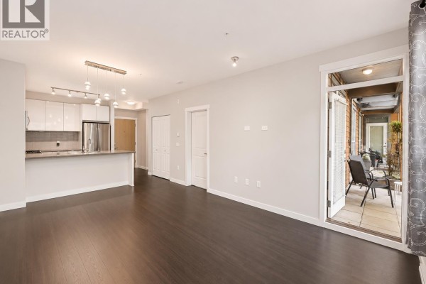 108 607 Cottonwood Avenue, Coquitlam, BC, photo 2