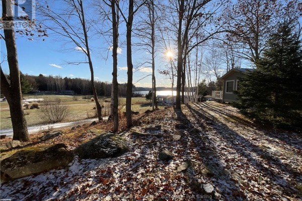 Sunroom - 108-8 - 1052 Rat Bay Road, Lake Of Bays, ON P1H2J6 Photo 4