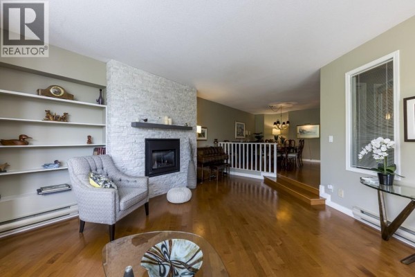 108 999 Berkley Road, North Vancouver, BC V7H1Y3 Photo 3