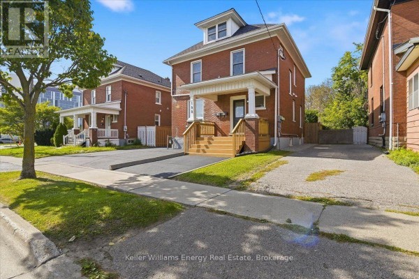 Living room - 108 Division Street, Oshawa, ON L1G5M1 Photo 2