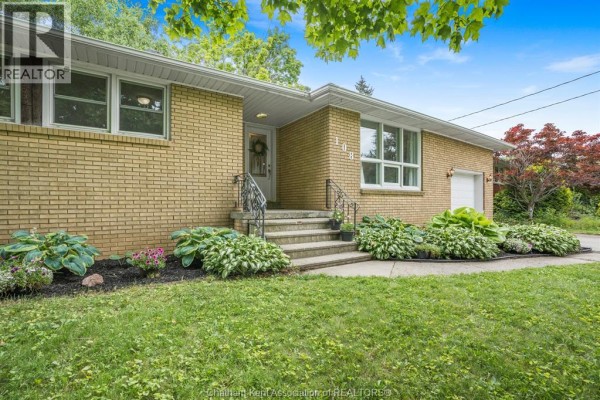 Laundry room - 108 Faubert Drive, Chatham, ON N7M2Y4 Photo 3