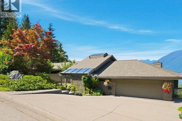 108 Furry Creek Drive, West Vancouver, BC V8B1A3 Photo 2